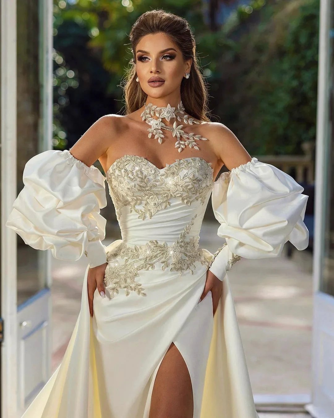 Beautiful Long A-Line Sleeveless Strapless Satin Wedding Dresses With Applique (ZD16443)