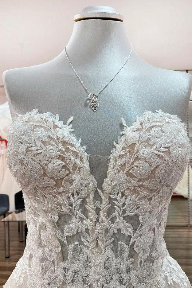 Beautiful Long A-line Strapless Tulle Ivory Wedding Dress with Appliques Lace (ZD14273)