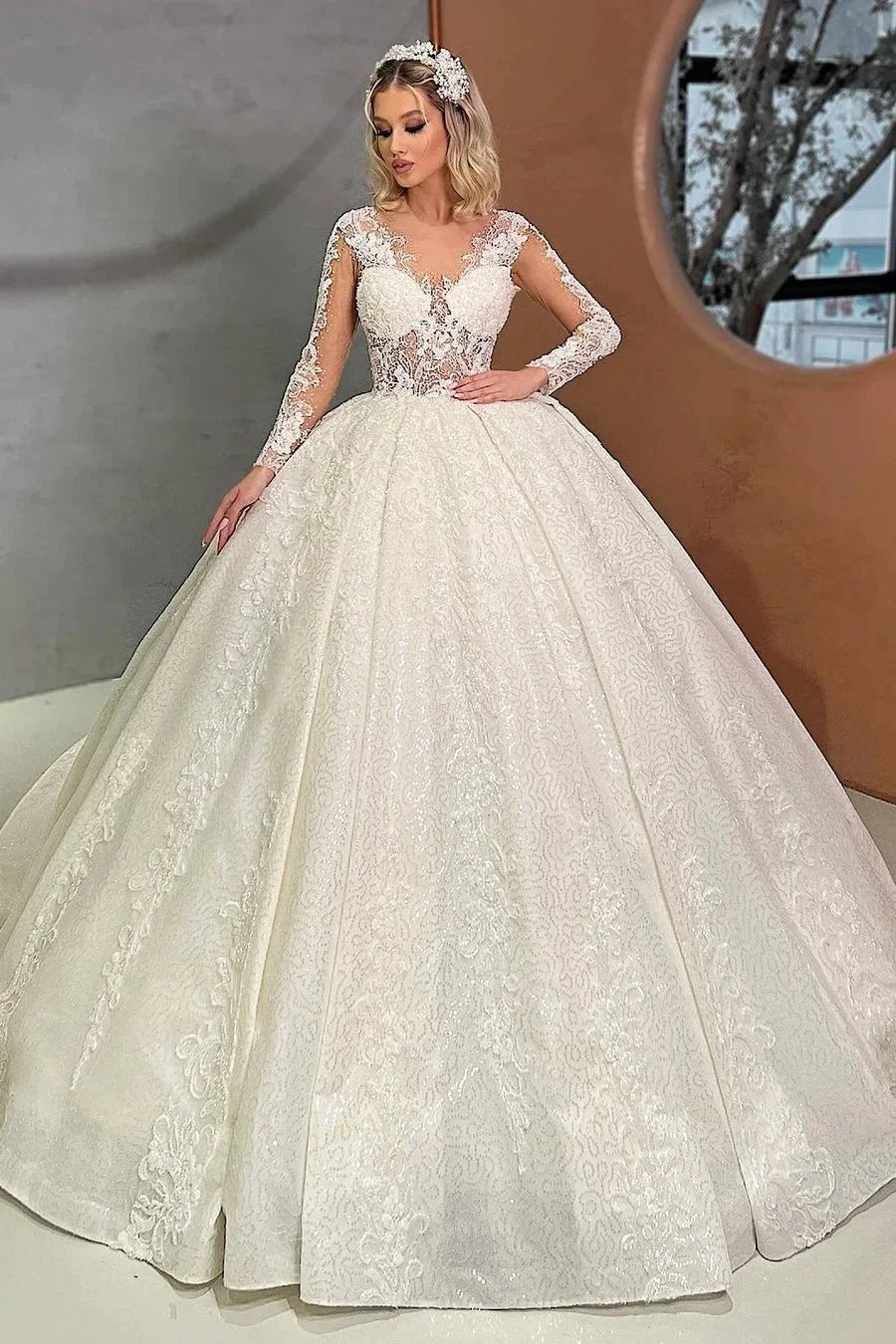 Beautiful Long Ivory Ball Gown Lace V-neck Wedding Dress (ZD14932)