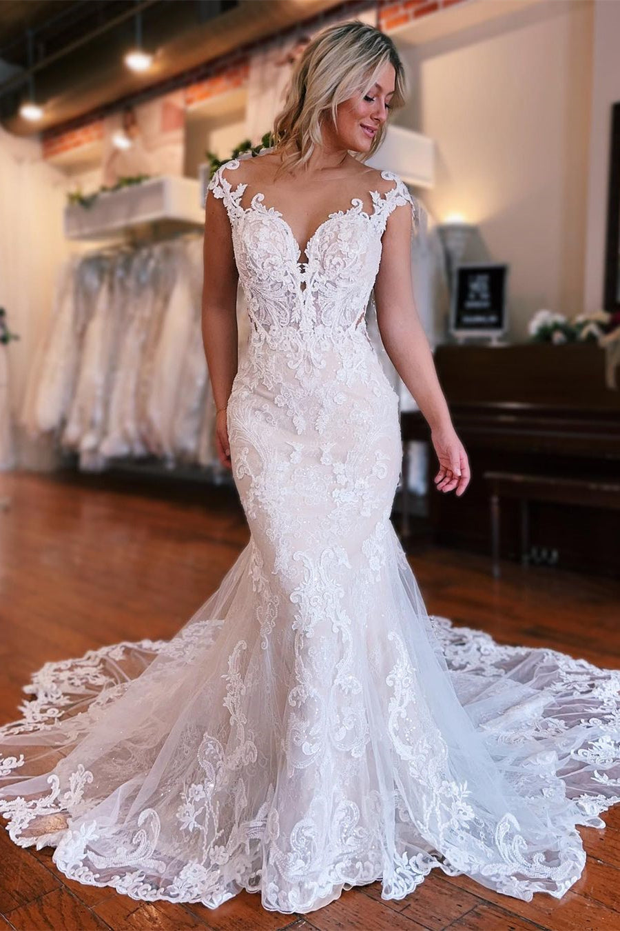 Beautiful Long Mermaid Wedding Dress With Lace Sleeveless And Detachable Train (ZD17493)
