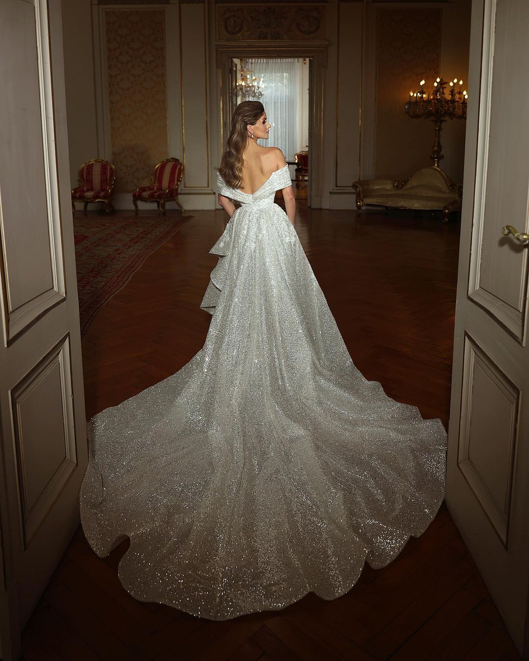 Beautiful Long Mermaid Off-The-Shoulder Sequined Sleeveless Wedding Dress (ZD17416)