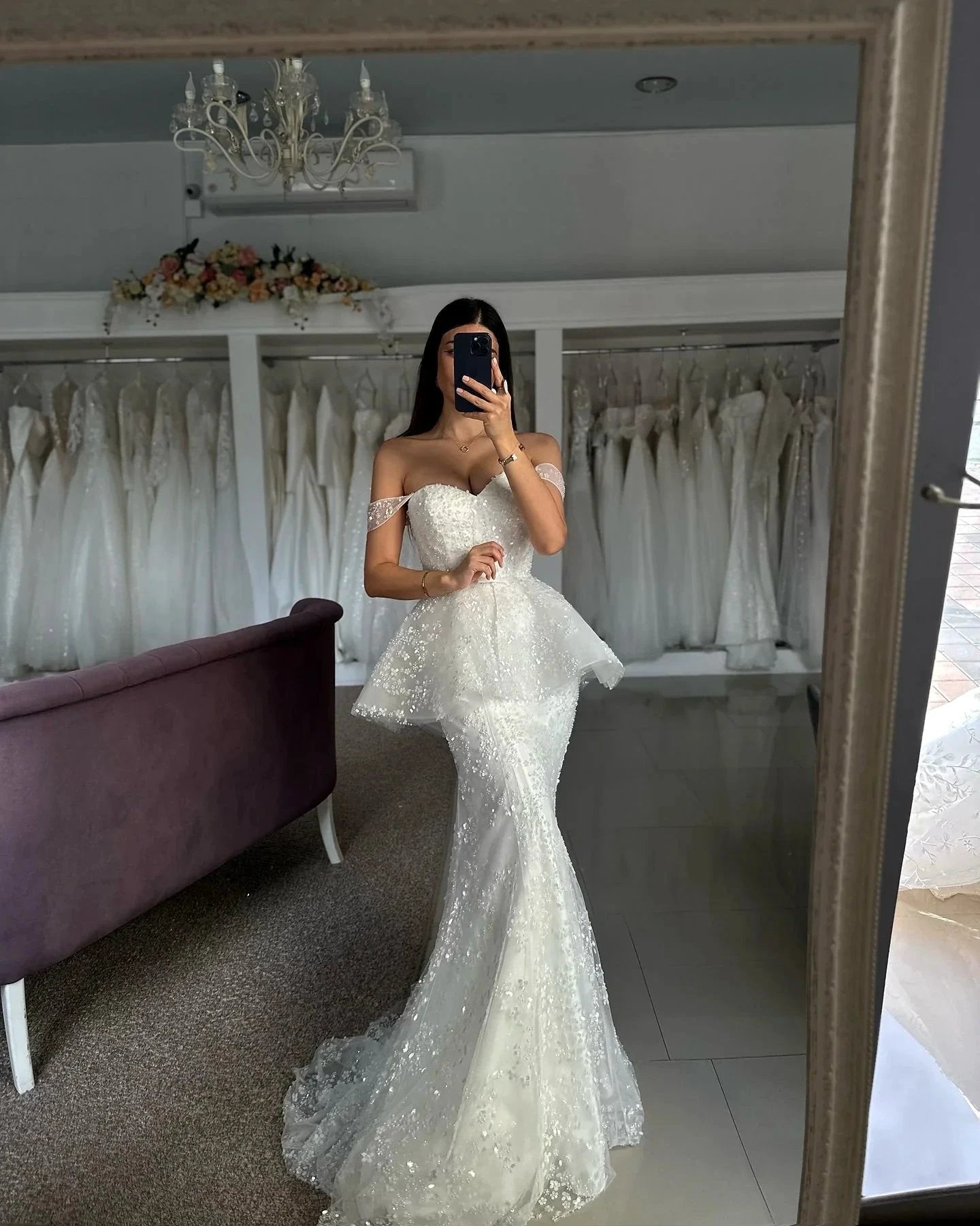 Beautiful Mermaid Tulle Lace Sweetheart Sleeveless White Wedding Dresses With Appliques (ZD15541)