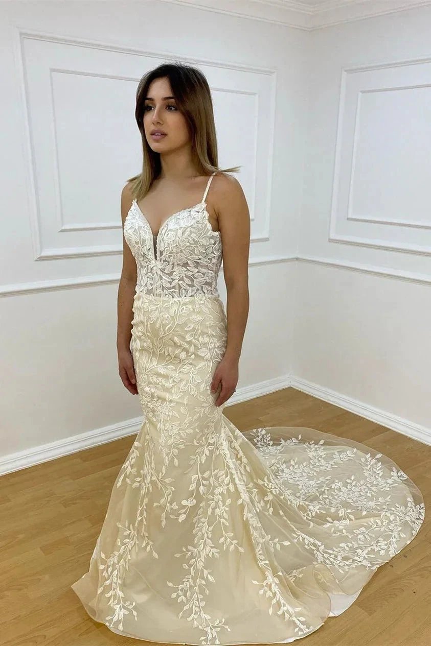 Beautiful V-neck Spaghetti Straps Sleeveless Mermaid Wedding Dress With Lace (ZD14641) - VelvetHem
