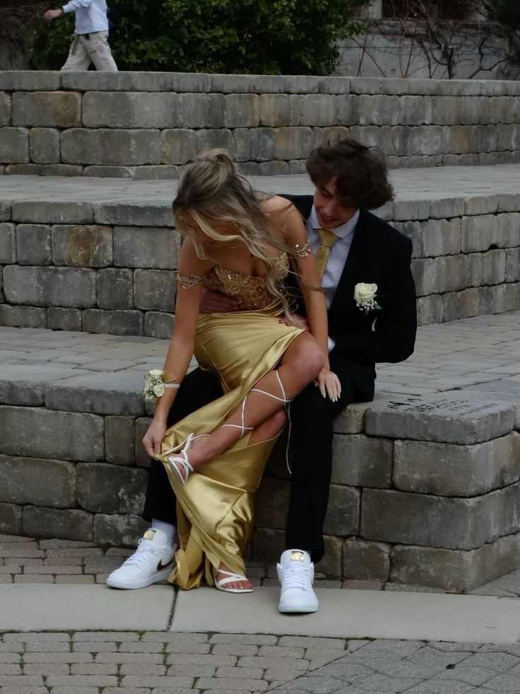 Mermaid Off-the-Shoulder Gold Slit Sequins Prom Dresses 18th Birthday Outfits Evening Long Dress - View 5 | FashionDia