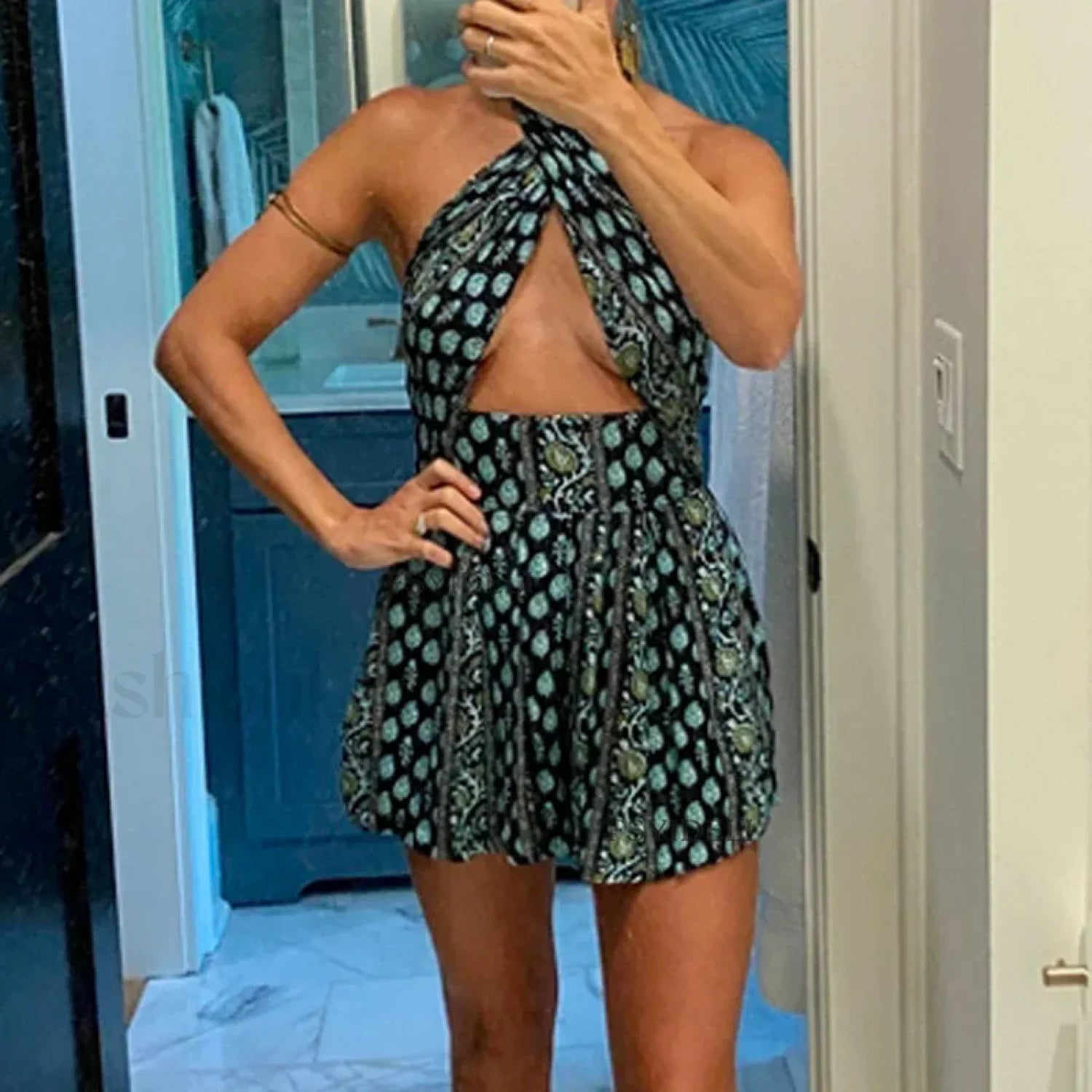 Tailored Dress Inspired by Contemporary Streetwear Fashion 2