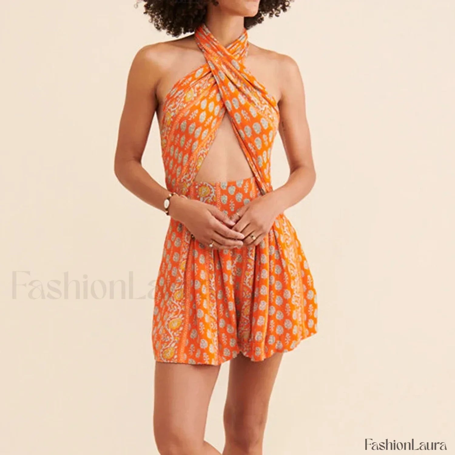 Tailored Dress Inspired by Contemporary Streetwear Fashion 2