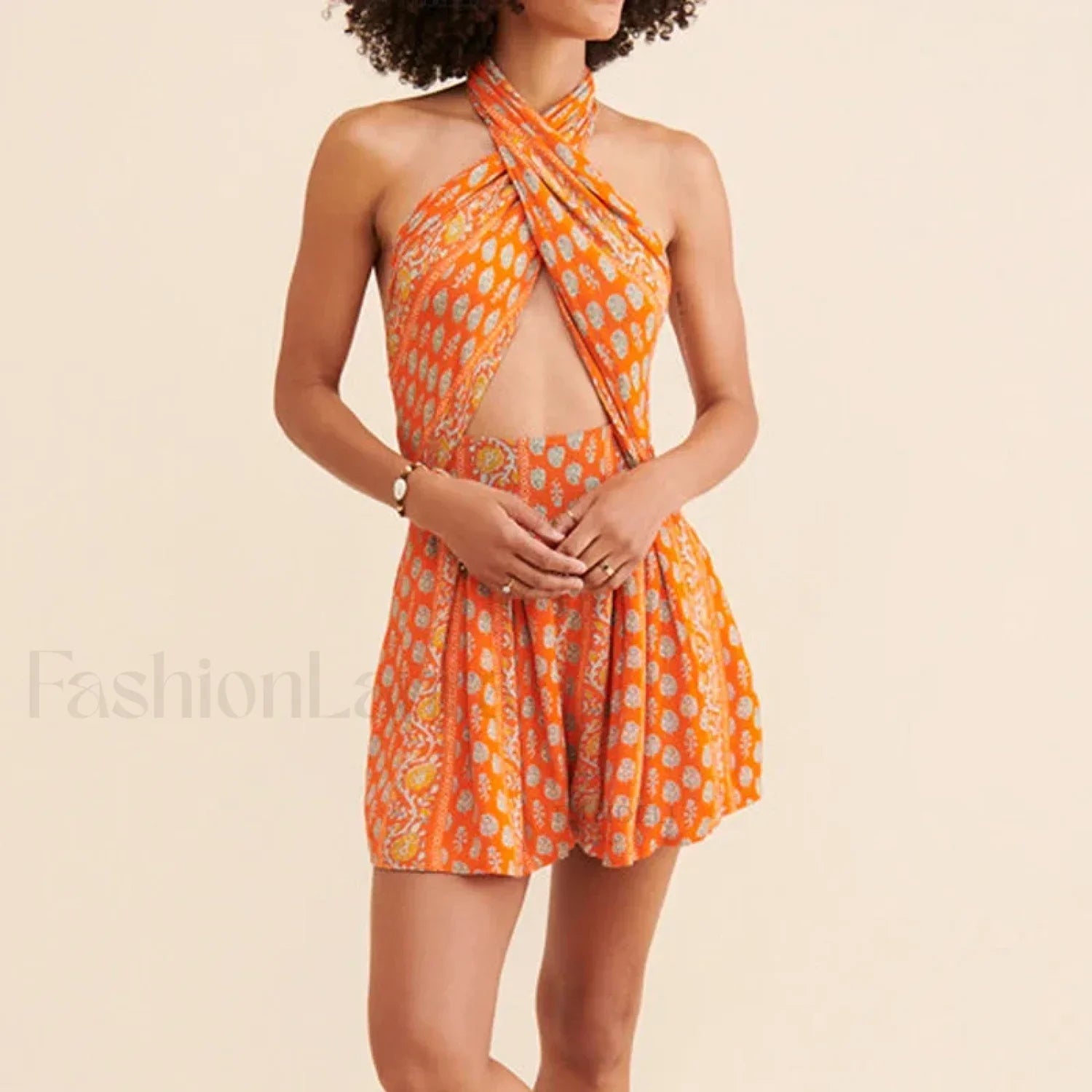 Tailored Dress Inspired by Contemporary Streetwear Fashion 2