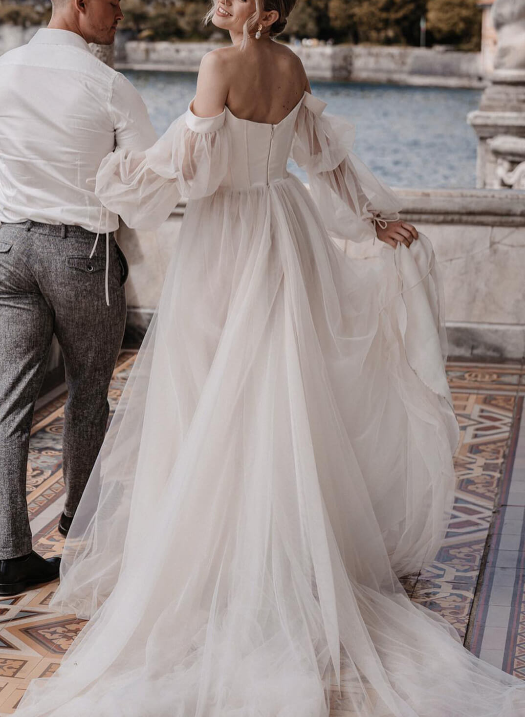 Boho Garden Tulle Off-the-Shoulder Long Sleeves A-Line Wedding Dresses