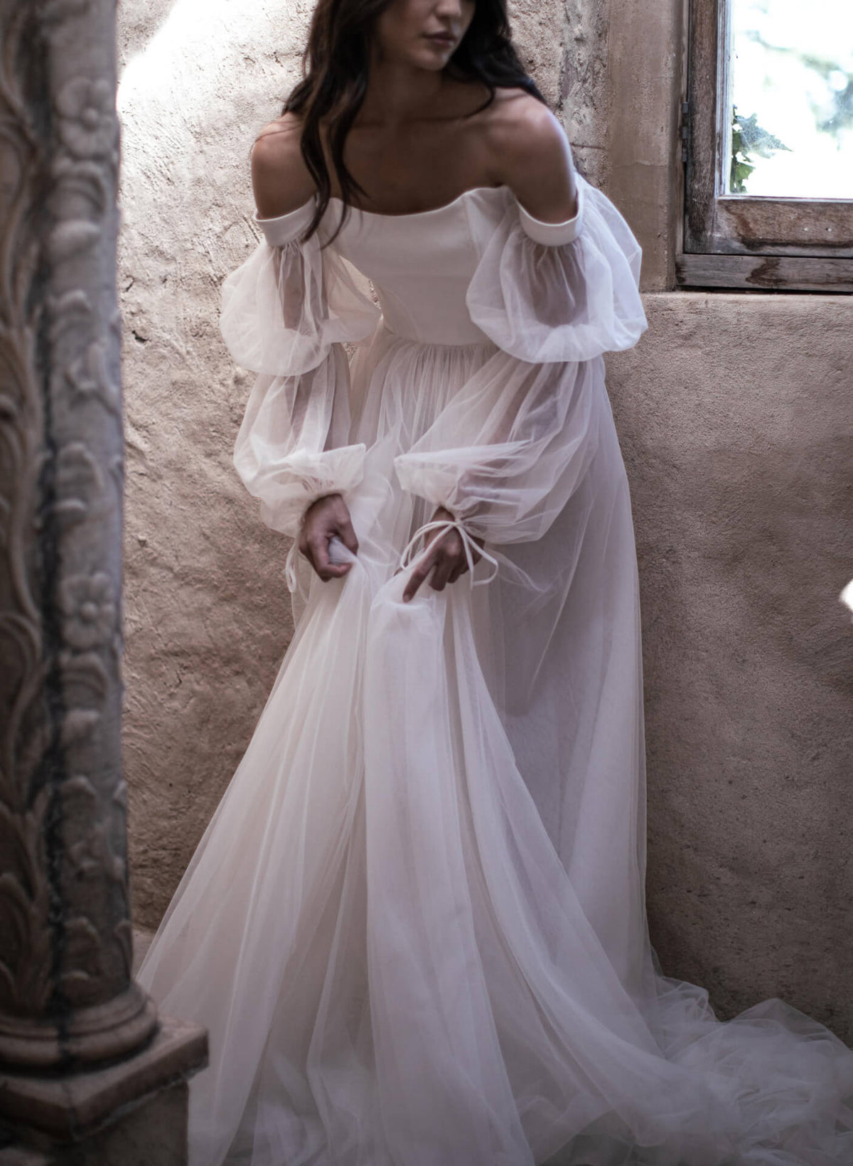 Boho Garden Tulle Off-the-Shoulder Long Sleeves A-Line Wedding Dresses