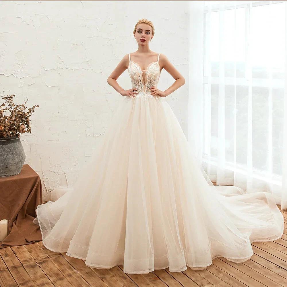 Boho Spaghetti Straps Ivory Ball Gown Tulle Aline Wedding Dress (ZD13924)