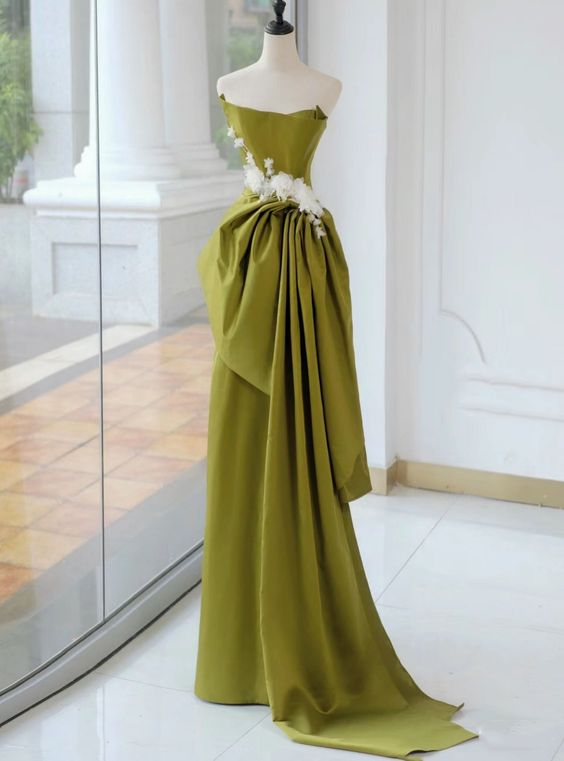 Chic Green Satin Strapless Appliques Prom Dress Long Party Evening Gown - FashionDia