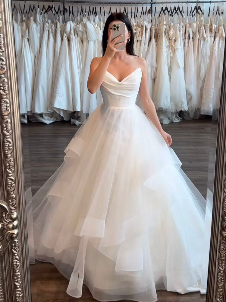 Minimalist Draped Bodice Tiered Ruffle Tulle A-Line Sweetheart Wedding Dress