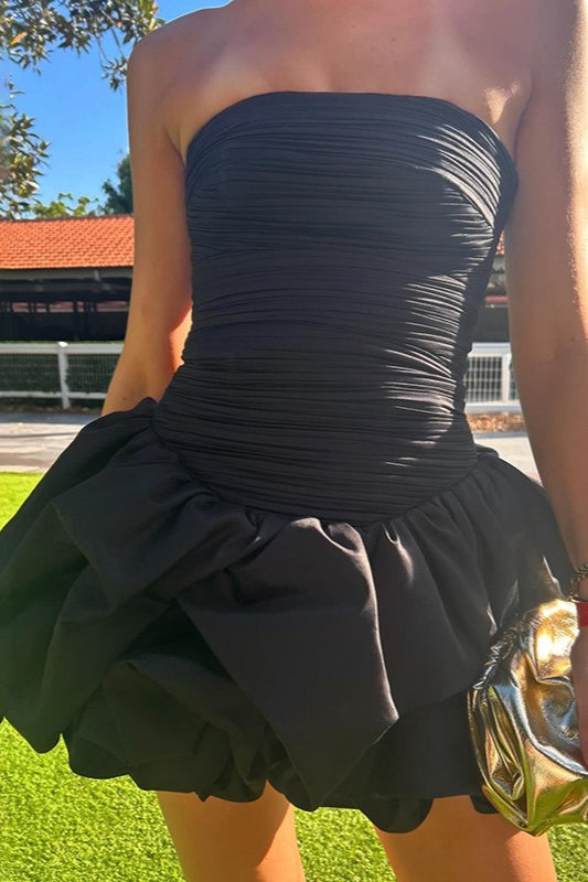 Layered Strapless Ball Dress with Relaxed Fit and Modern Casual Wear