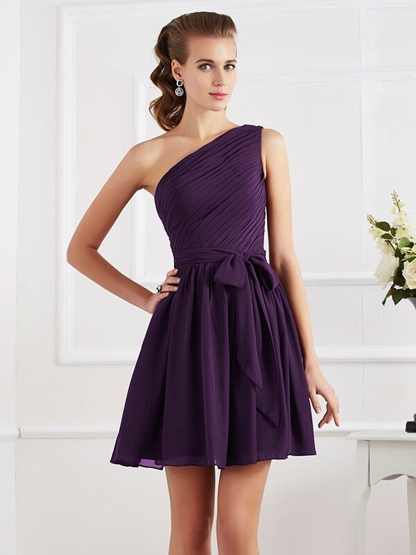 Charming Pleats One-Shoulder Sleeveless Short Chiffon Bridesmaid Dresses