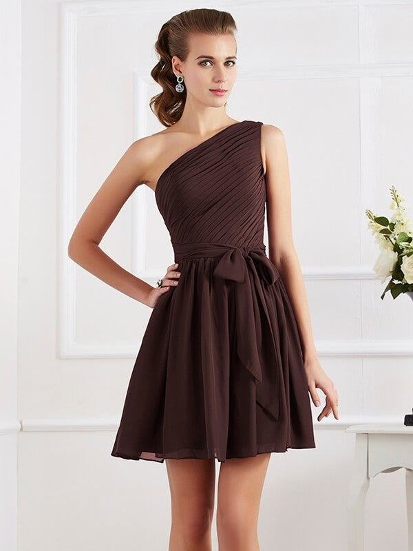Charming Pleats One-Shoulder Sleeveless Short Chiffon Bridesmaid Dresses