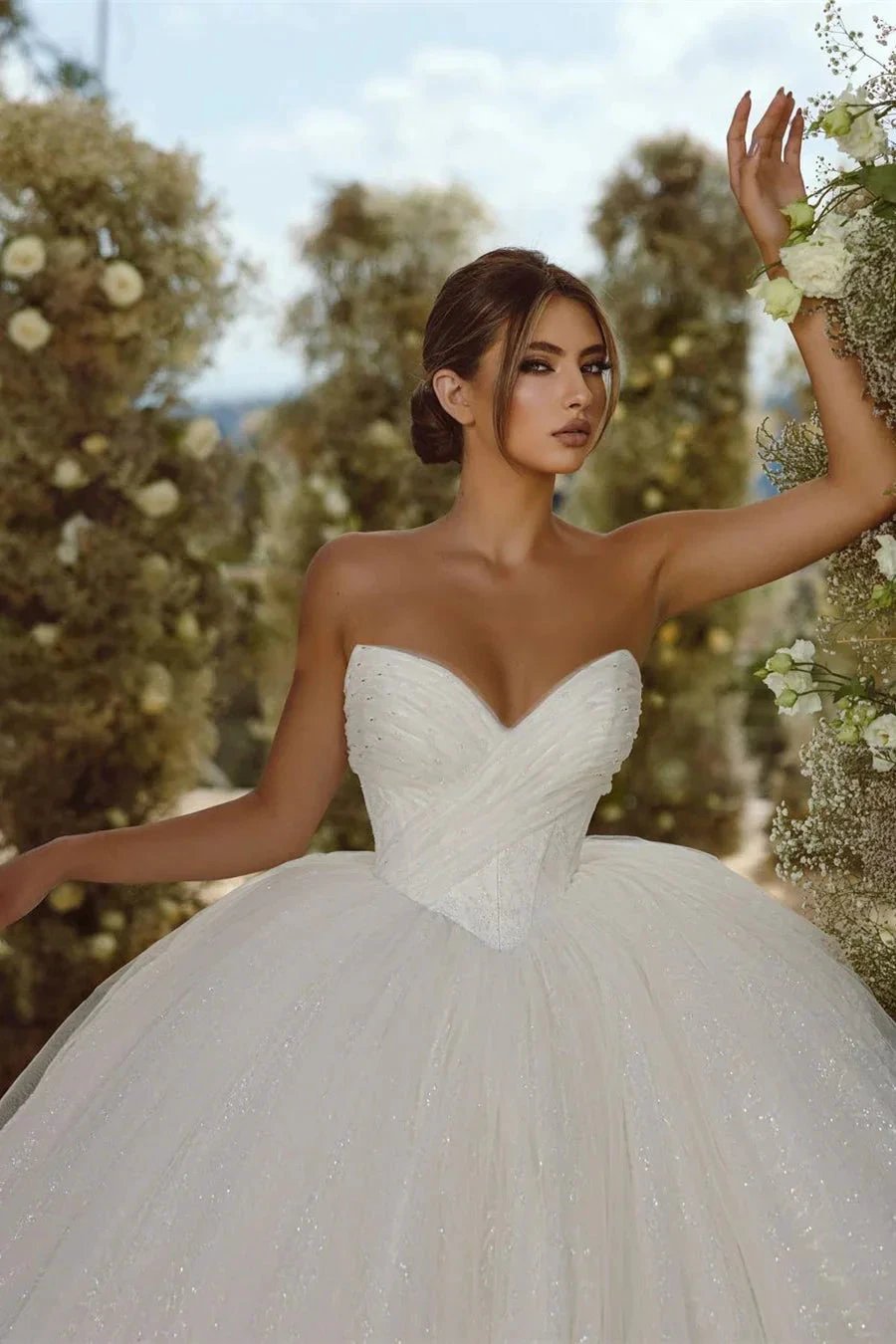 Charming V-neck Sleevless Glitter A-line Wedding Dress With Train (ZD14507)