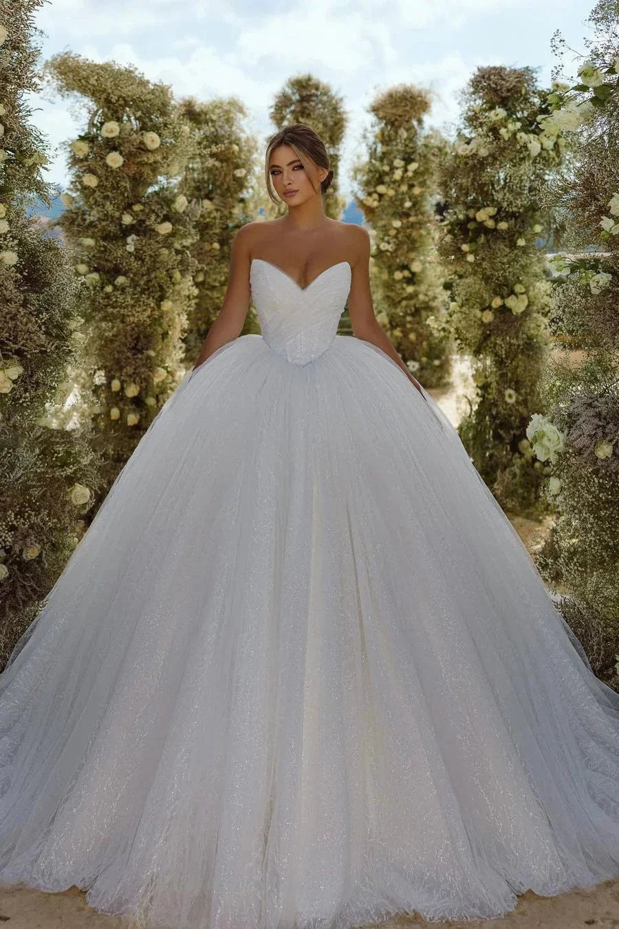 Charming V-neck Sleevless Glitter A-line Wedding Dress With Train (ZD14507)