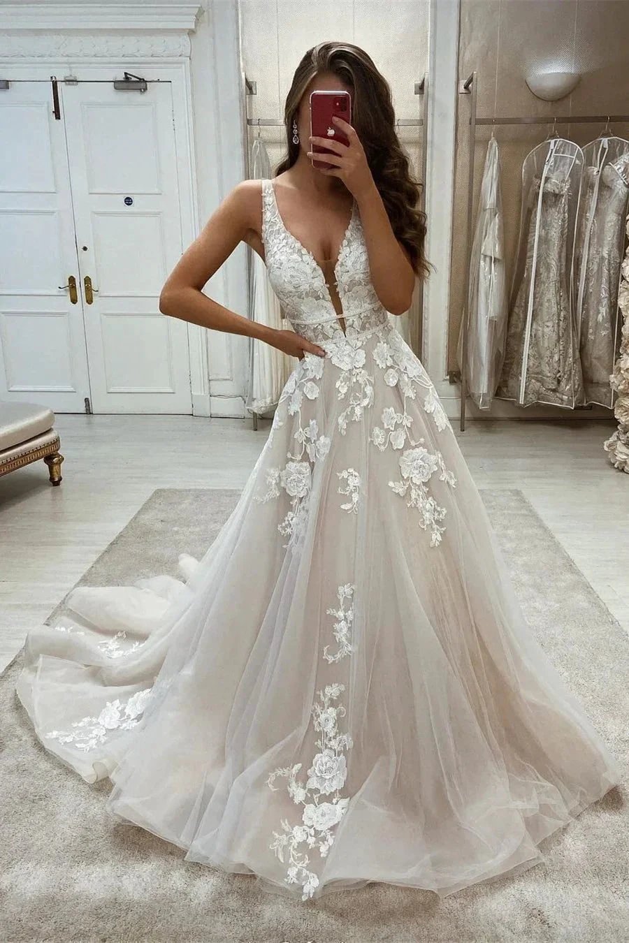 Chic Long V-neck A-line Lace Appliques Sleeveless Wedding Dress (ZD14513)
