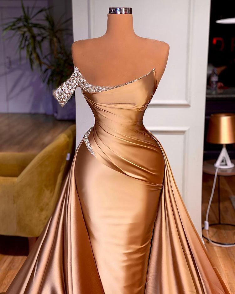 Chic One-Shoulder Beaded Mermaid Prom Dress With Court Train