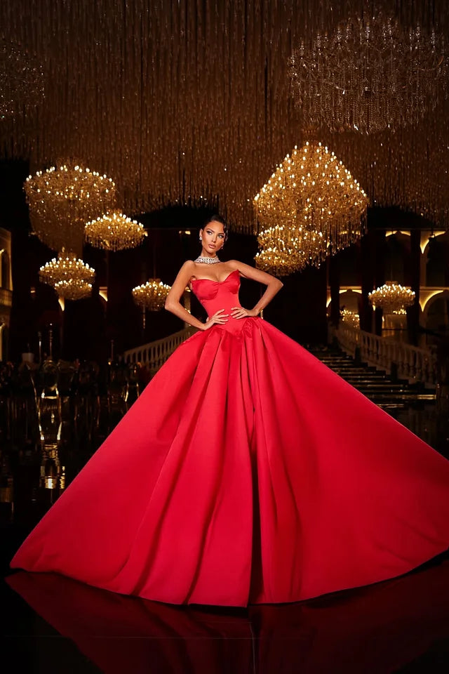 Classic Red Sweetheart Strapless Sleeveless Satin Prom Dresses A-Line Ball Gown With Pleats