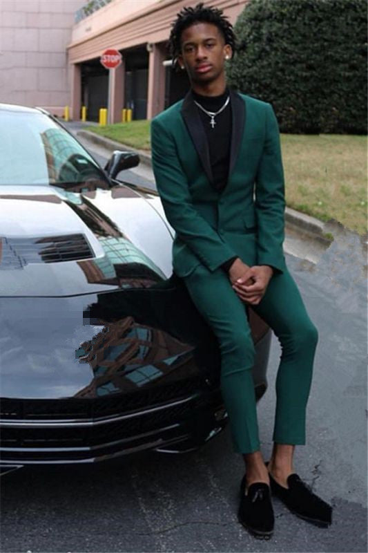 Classy Dark Green Slim-Fit Mens Prom Outfits with Black Shawl Lapel