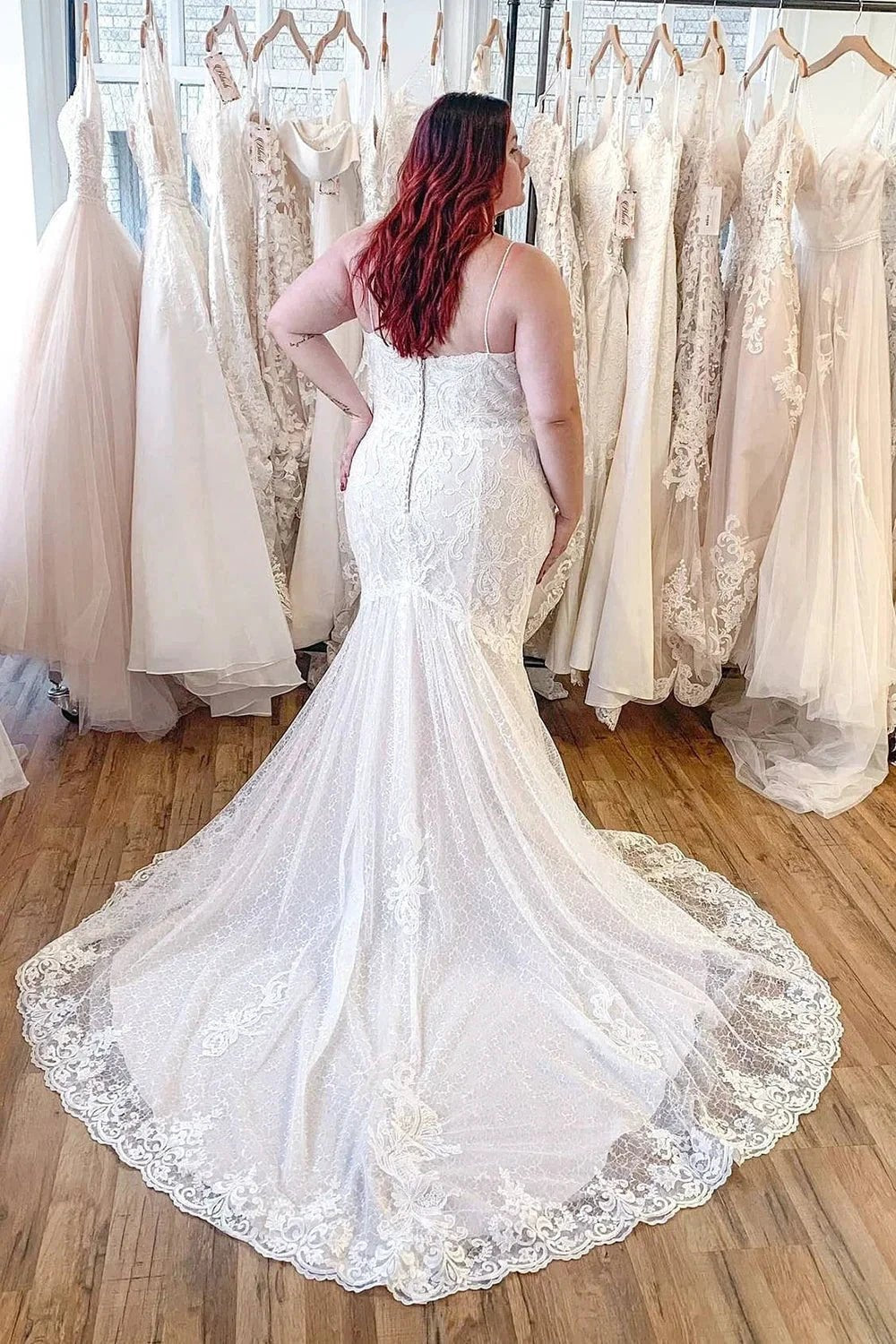 Classy Long Mermaid Appliques Lace Spaghetti Straps Backless Wedding Dress (ZD14302)