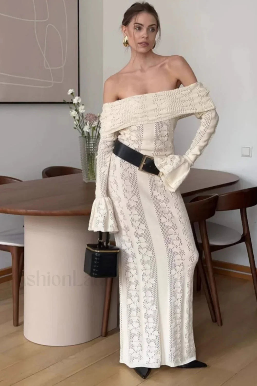 Vintage Inspired Cutout Off Shoulder Dress for Modern Fashion Wear