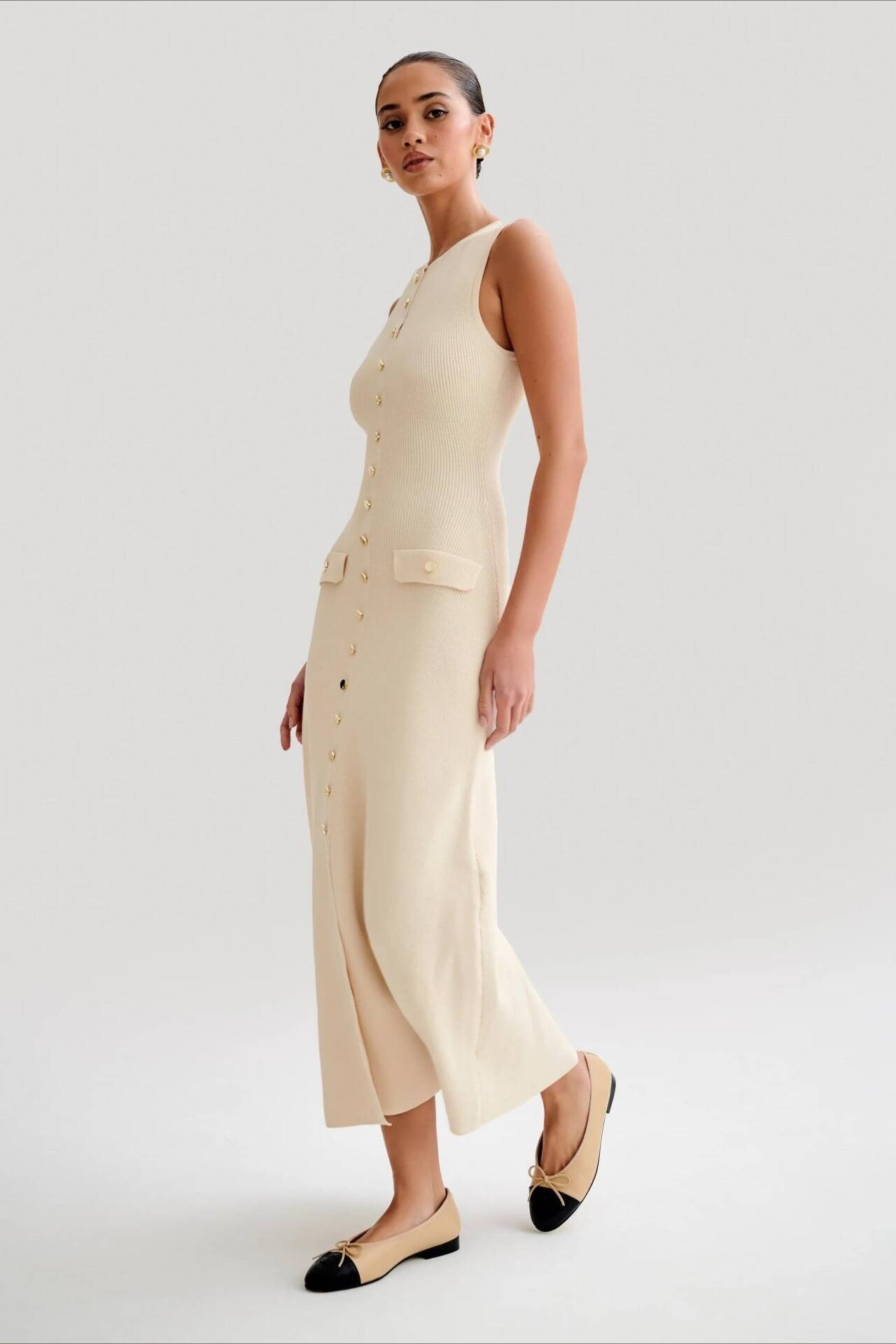 Sleeveless Round Neck Knit Sweater Dress