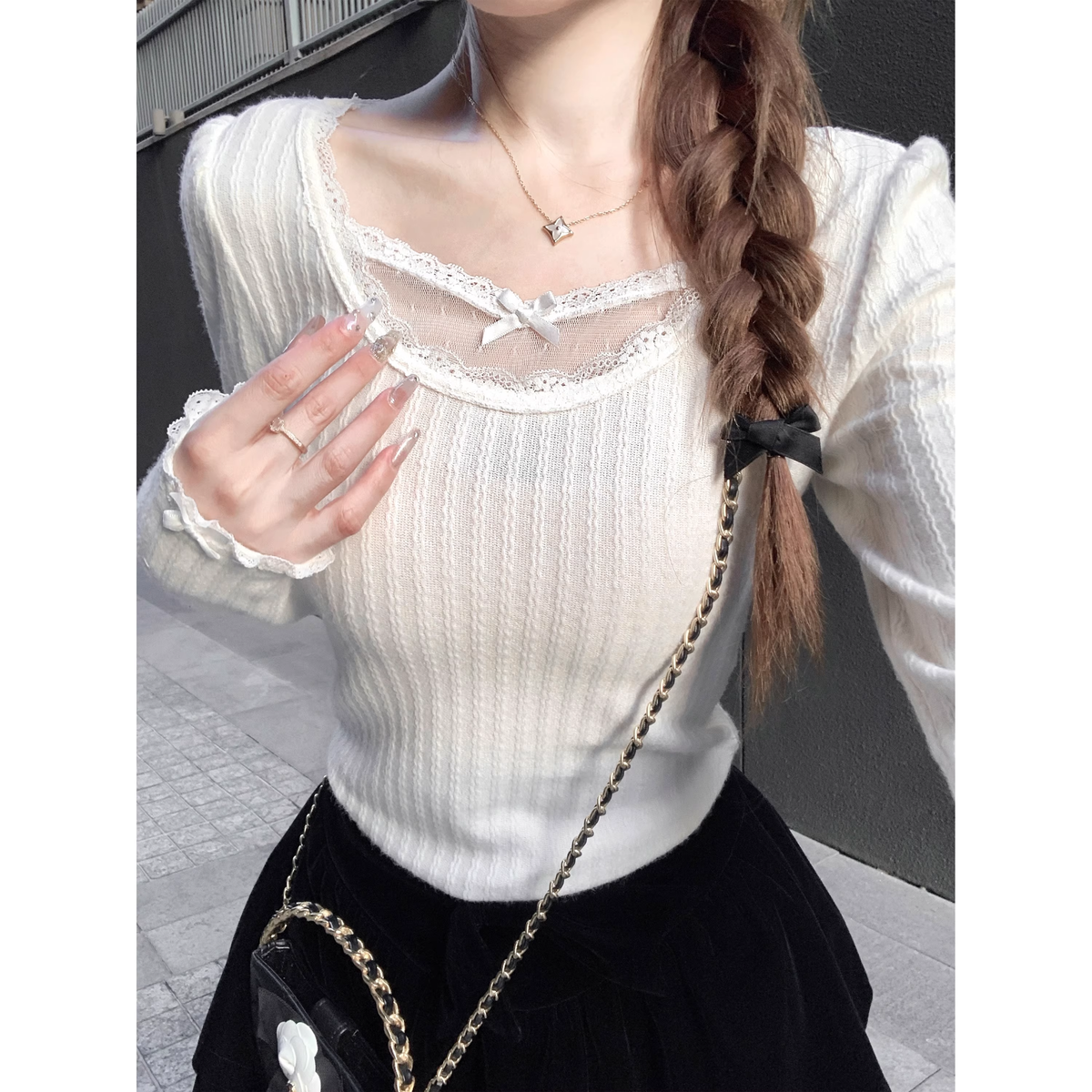 French-style lace base layer top Slim-Fit - FashionDia
