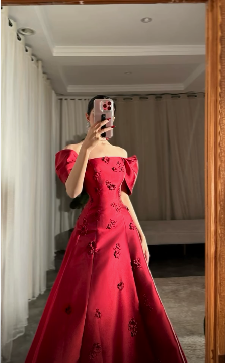 Burgundy Off-the-Shoulder Satin Appliques Evening Dress Classy Mermaid Party Dress - View 4 | FashionDia