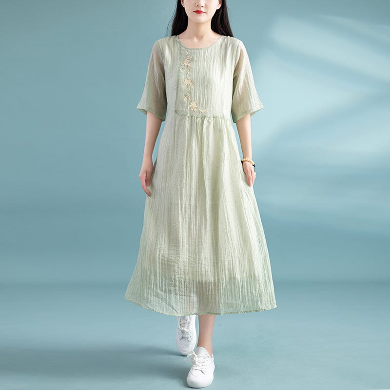 Sophisticated Dress with a Clean Classic Look