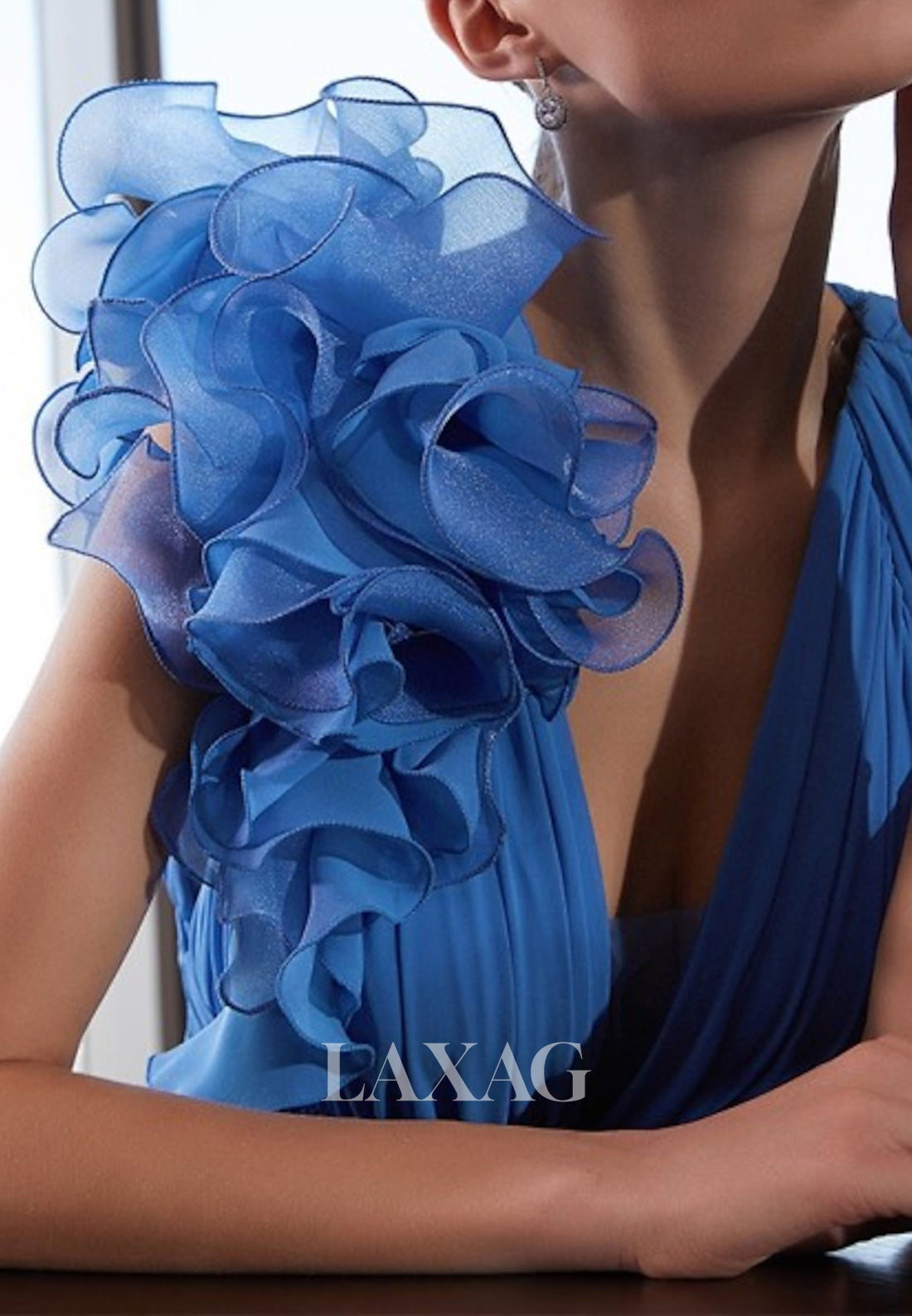 Off-Shoulder Deep V-Neck Sleeveless Mermaid Prom Dress Pleated Tiered Ruffled Chiffon Party Gowns