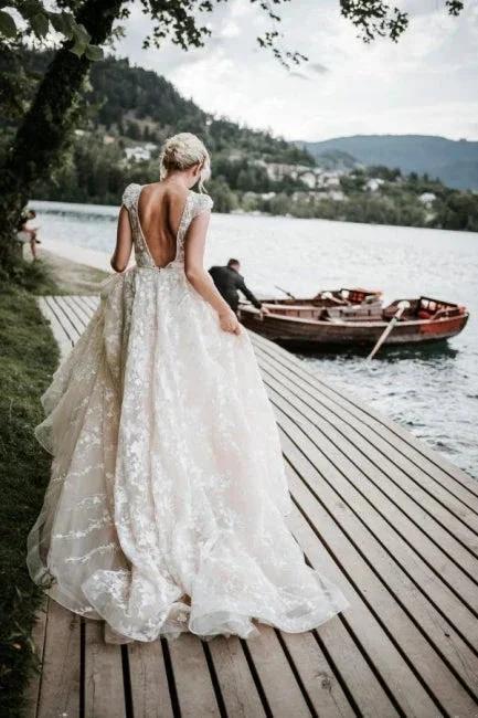 Designer A-Line V-neck Sleeveless Wedding Dresses With Lace (ZD14614)