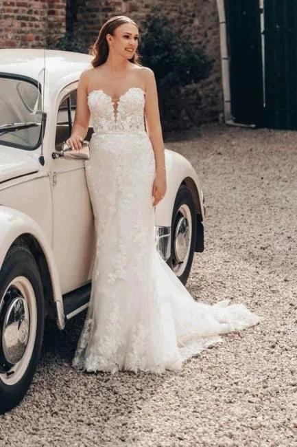 Designer Long Ivory Mermaid Strapless Lace Wedding Dress with Train (ZD16627)