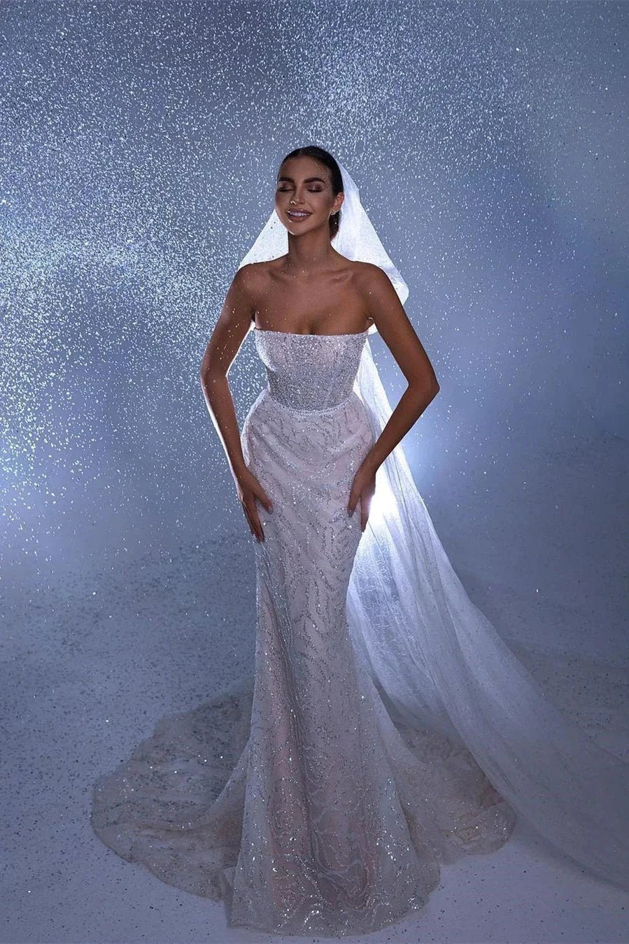 Designer Long Mermaid Sleeveless Lace Wedding Dress With Train (ZD14525)