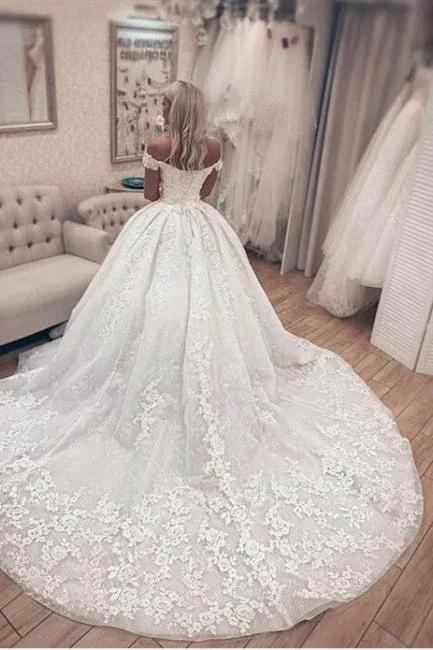Designer wedding dresses princess | Wedding dresses in lace (ZD16474)
