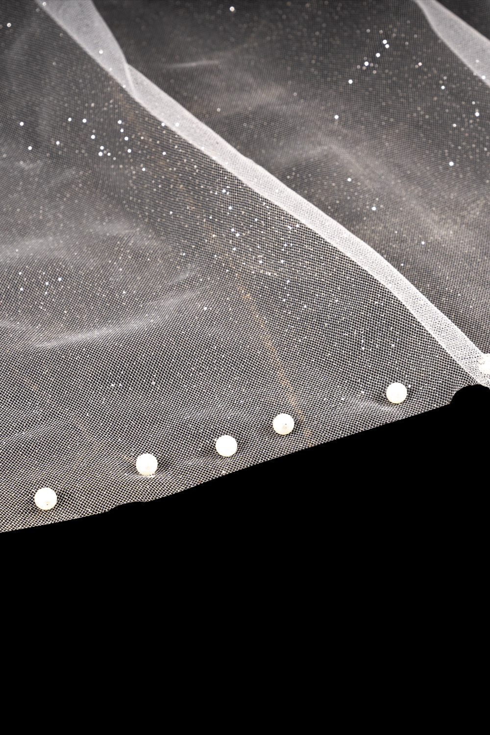 Dominic Elegant Long Tulle With Pearls Wedding Veils