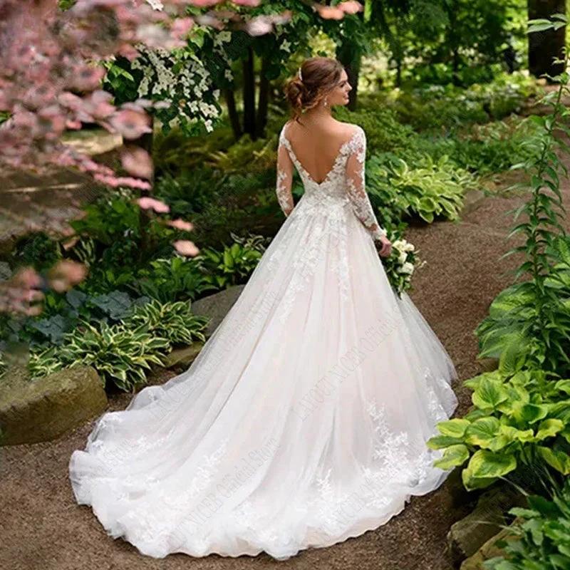 Vintage Wedding Dresses For Women Appliques Long Sleeves Bride Gowns Backless A Line Vestidos De Noiva Mariage (ZD13518)