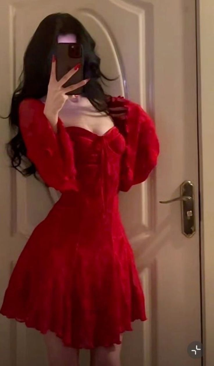Charming Red Sweatheart Neck Lace A-Line Homecoming Dress - FashionDia