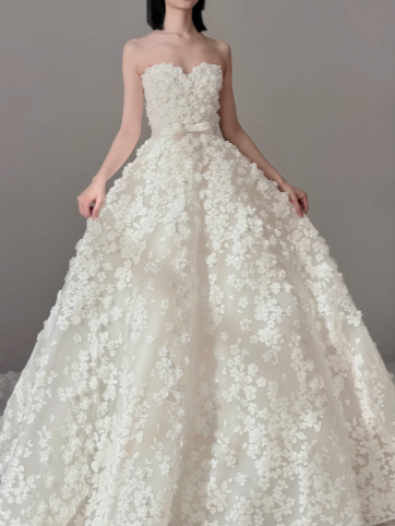 Sweetheart Neck Flower Lace Wedding Dress Elegant Wedding Gowns fg8694