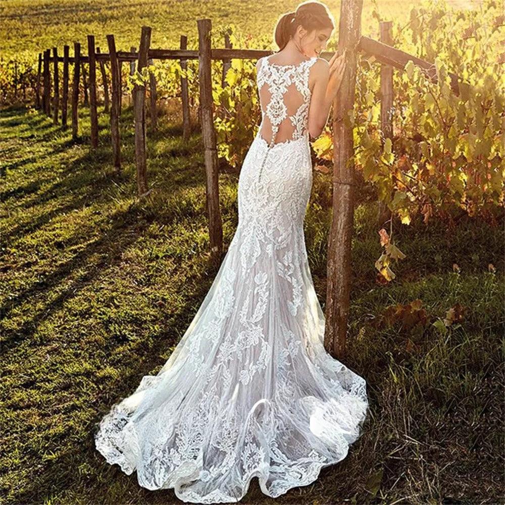 Customized Sexy V-Neck Mermaid Wedding Dress 2026 Lace Boho Sleeveless Bride Gown Buttons Pleats Illusion Back Vestido De Novia (ZD17067)