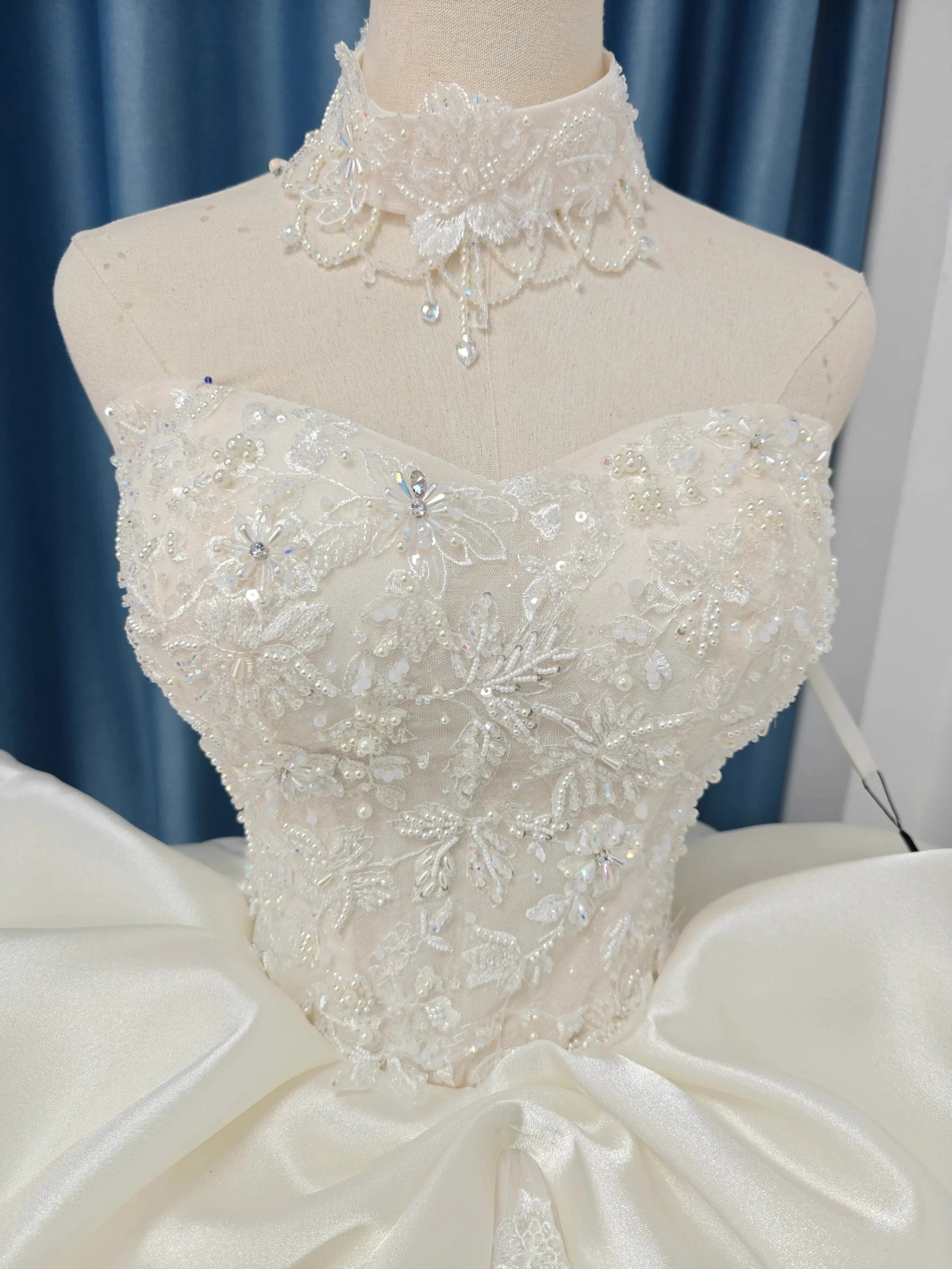 Ivory Lace Strapless Ballgown Choker Collar & Bow Skirt (ZD16781)