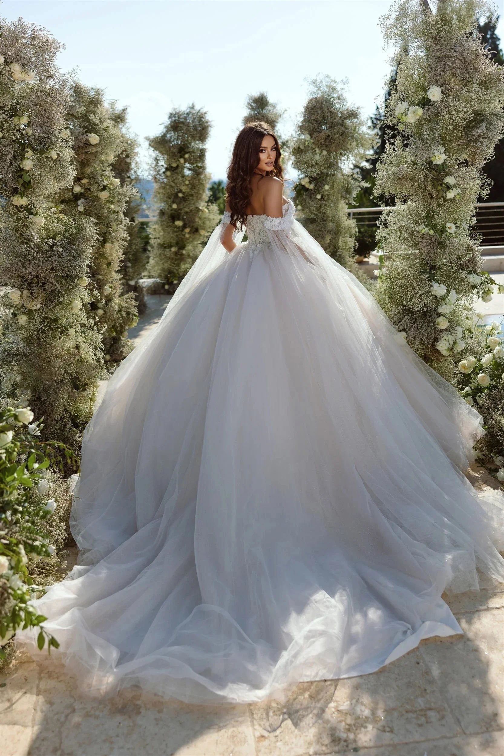Elegant A-line Off-the-shoulder Tulle Lace Appliques Wedding Dress (ZD16451)