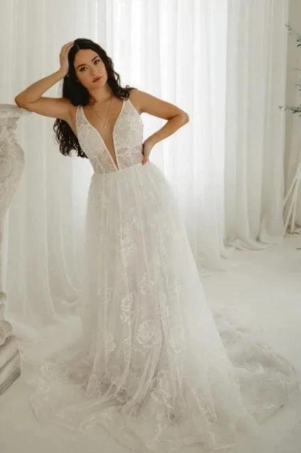 Elegant A-line V-Neck Sleeveless Wedding Dresses With Lace (ZD14613)