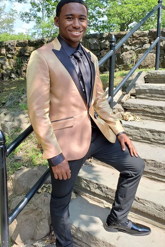 Elegant Champagne Peaked Lapel Bespoke Prom Suit
