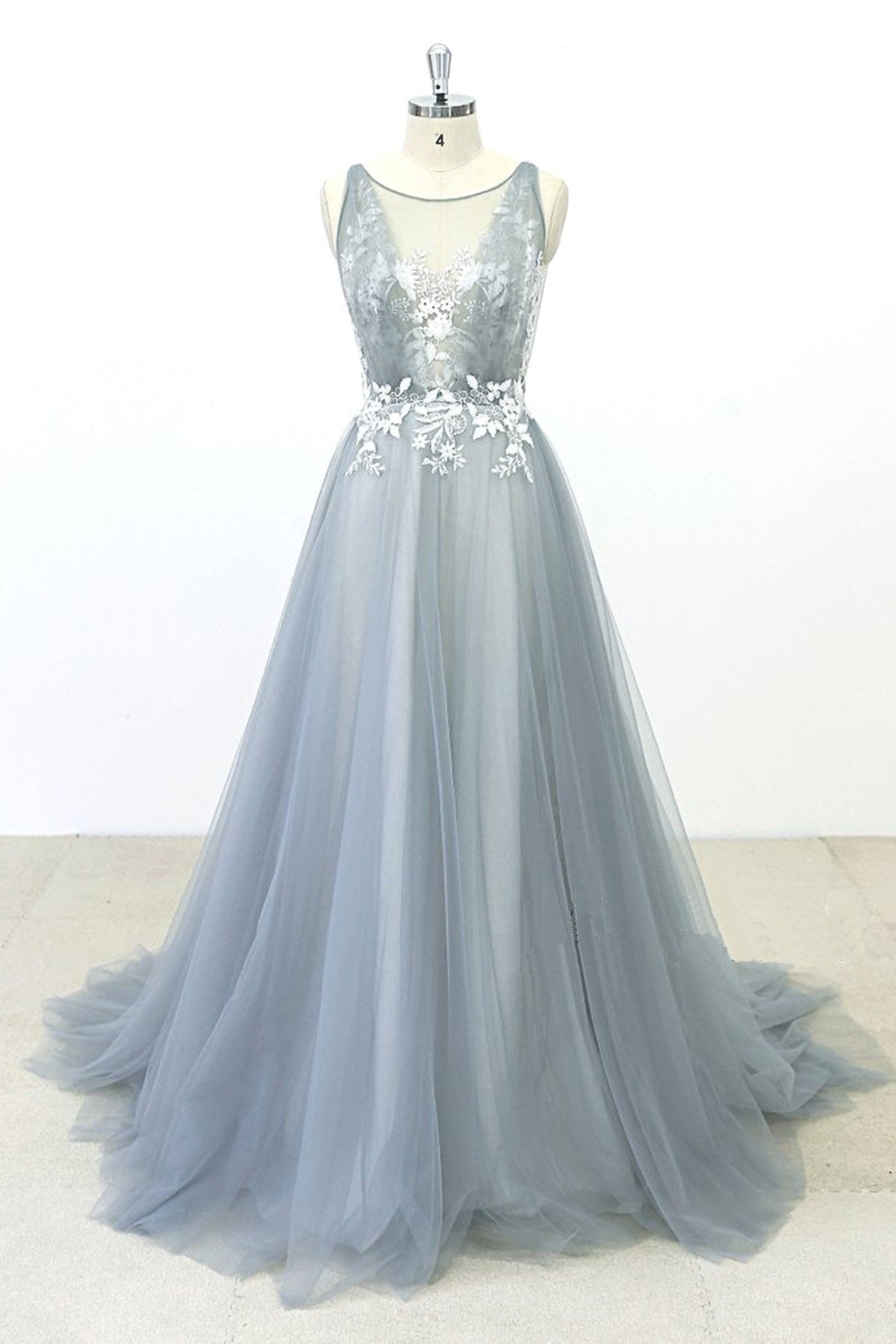 Elegant Gray Tulle Round Neck Beach Wedding Dress Jewel Sweep Train Bridal Gowns On Sale (ZD17450)