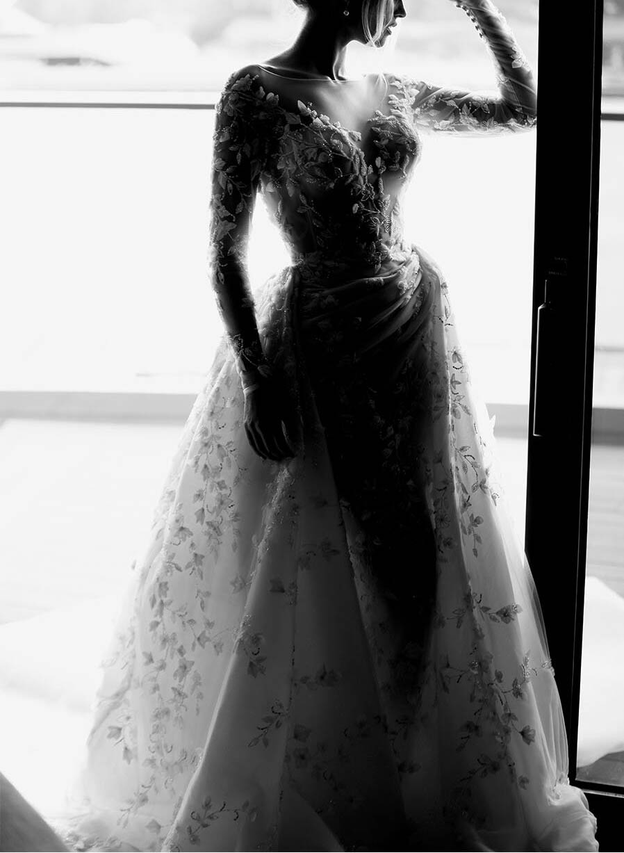 Elegant Lace Long Sleeve Wedding Dress Slit