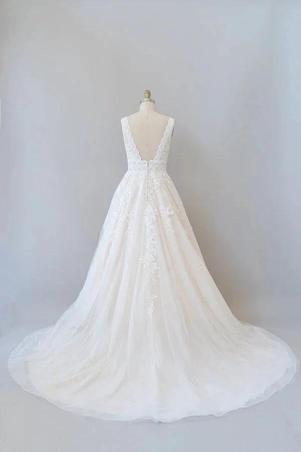 Elegant Long A-line V-neck Appliques Lace Tulle Backless Wedding Dress (ZD15782)