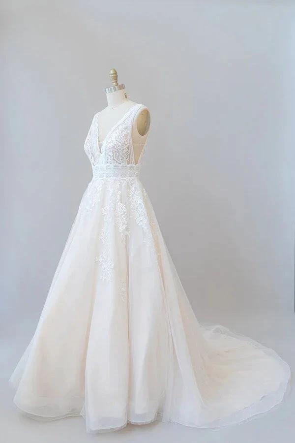 Elegant Long A-line V-neck Appliques Lace Tulle Backless Wedding Dress (ZD15782)