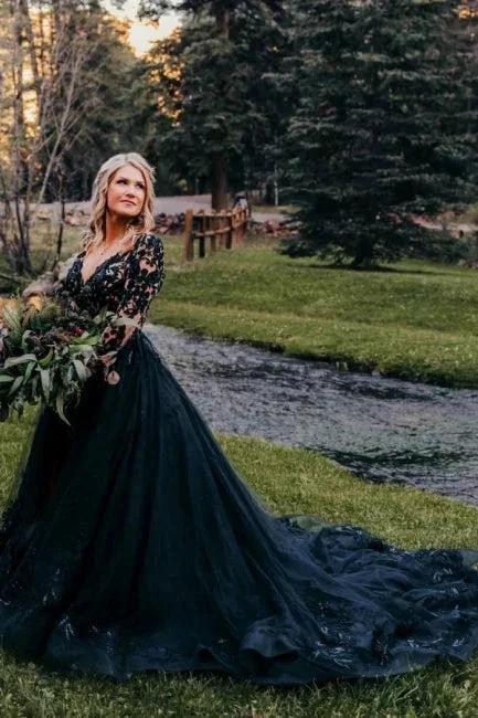 Elegant Long Black A-line V-neck Long Sleeves Wedding Dresses With Lace (ZD16531)